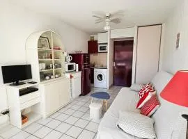 ARGELES PLAGE STUDIO PISCINE PARK PRIVATIF dans RES SECURISEE