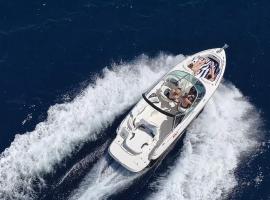 Mallorcainblue Charter, alojamiento en un barco en Puerto de Alc&uacute;dia