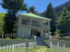 Green oaks cottages