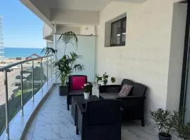 EER Beach Studios Mamaia