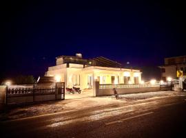 The Lavish Hotel, Hotel in Skardu