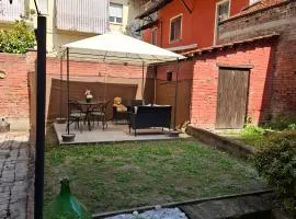 Casa Magenta