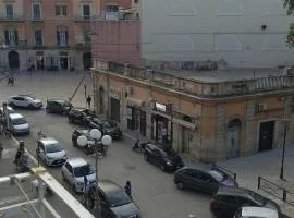 b&b TEATRO