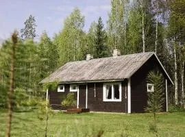 Off-Grid Forest Cabin with Private Sauna
