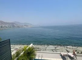 سحر المحيط لتأجير بيوت العطلات ocean magic luxury 4BR villa with privet pool, direct sea view,sharm-Al Dana Villa, Al Dana island by ocean magic holiday homes