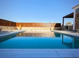 Mandilaria stone house