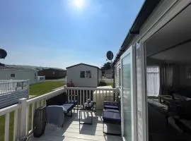 Golden Dunes Retreat, Dog-Friendly Stay at Par Sands Holiday Park, Cornwall