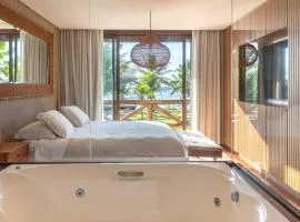 Casa com Cozinheira, Piscina e Vista Mar