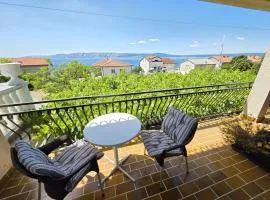 LEO ROOM 2 NV - Room for 2-3 persons with bathroom, balcony (no kitchen)