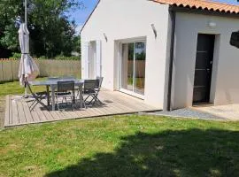 NidBleu17 maison entière Océan et campagne