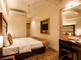 Capital O Hotel Konar Inn, Hotel in Turambhe