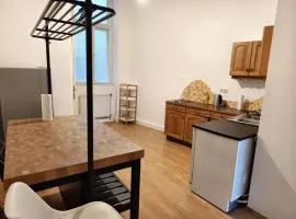 Cozy apartment 10 min Rathaus