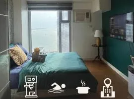 Amazing Beach View Studio Unit - Walking Distance to US Embassy & St Lukes Ermita