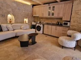 Iris 2 BR Apartment In Batroun