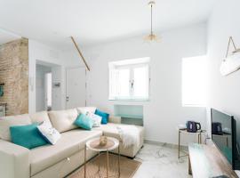 Fant&aacute;stico &aacute;tico en el casco antiguo en a la playa