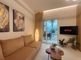 Luma - Beachfront Apartment