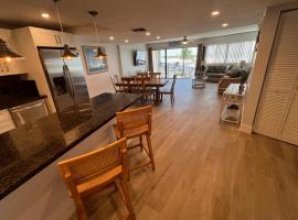 LICENSED MGR - MODERN OCEANFRONT CONDO! BEAUTIFUL OCEAN VIEWS! BEACH RESORT! 2 KING BEDs!, condominio en Cayo Largo