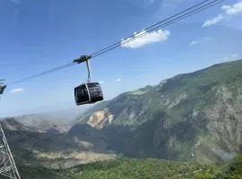 Halidzor Guest House