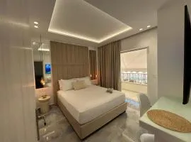 KLEOPATRA'S Luxury Suite
