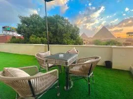 Star pyramids view inn