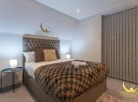 Leeds city centre I Long stays I sleeps 4