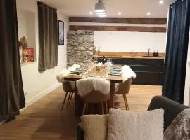 Chalet Serine et Barbarine au cœur des 3 Vallées pour 10
