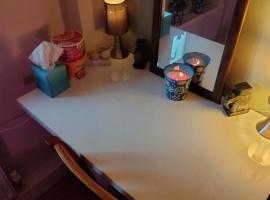 The wee airport cottage, hotel a Swords