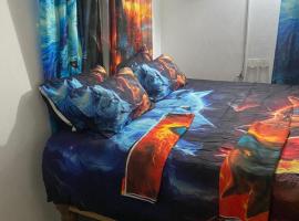 Entire 3 bedrooms in Saint Thomas Jamaica fully air-conditioning, хотел, който приема домашни любимци, в Port Morant