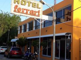 Hotel Ferrari，位于La Porteña的酒店