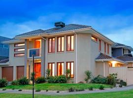 Urban Pause - Epping, villa in Epping