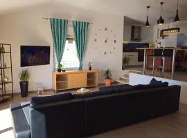 Holiday Home Sunrise - Three Bedroom Holiday Home