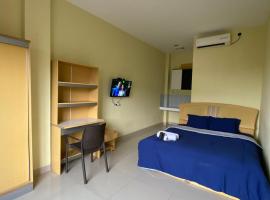 Homestay Sentul Bogor, hotel in Cikeas
