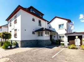 Gasper Business & Garden Hotel