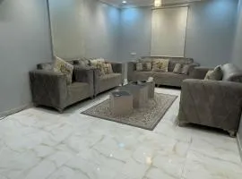 شقة فاخرة ومستقلة للإيجار