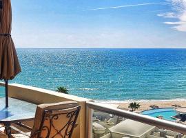 Beachfront Condo on Sandy Beach, Las Palmas Resort, 24hrs Security, Free Parking, Free Wi-Fi