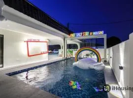 NotOnlyStay Kota Private Pool House 3min to Jonker By I Housing