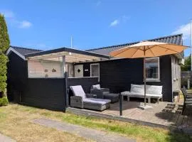 Holiday Joy By The Beach And Haderslevs Gems