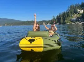 Deep Cove holiday
