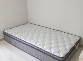 Comfortable Stay close to public transport with great local amenities, apartment in Gimhae