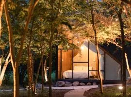 Issara Bar&House