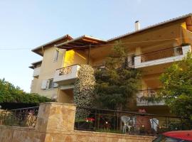 COZY APPARTMENT in ETHNIKI ANTISTASI: Néa Seléfkeia şehrinde bir otel