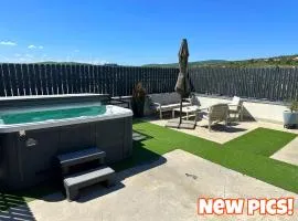 Thome Hoia Jacuzzi