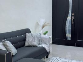 Luna De Haus Homestay, hotel v destinaci Sungai Petani