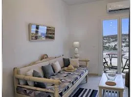 Theasis Sifnos Apartments
