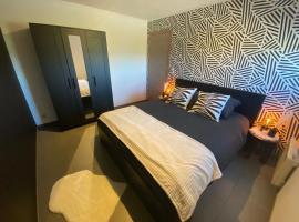 Le Coin de nature, hotel com piscinas em Corenne