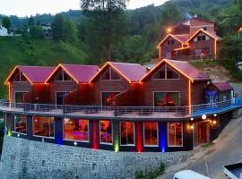 Kral Dağ Evleri & Restoran