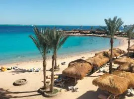 ZYA Regina Resort and Aqua Park Hurghada、ハルガダのバンガロー