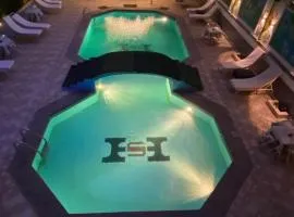 Shady Hotel Luxor