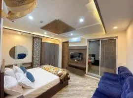 Multazam Heights, DHA Phase 8, Hotel Airport Lahore