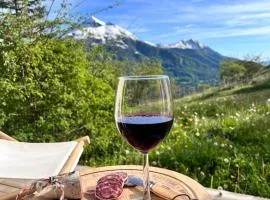 Terrasse, vue imprenable et accès direct pleine nature, votre refuge idéal